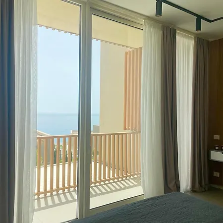 Infinity Coast * بالاسي